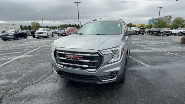 Used 2024 GMC Terrain AT4 w/ Infotainment Package II AWD/4WD image 3