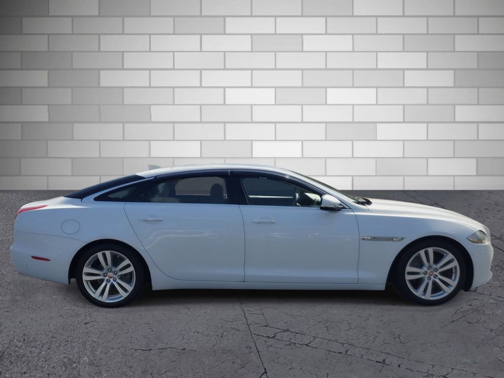 Used 2016 Jaguar XJ L Portfolio RWD image 6