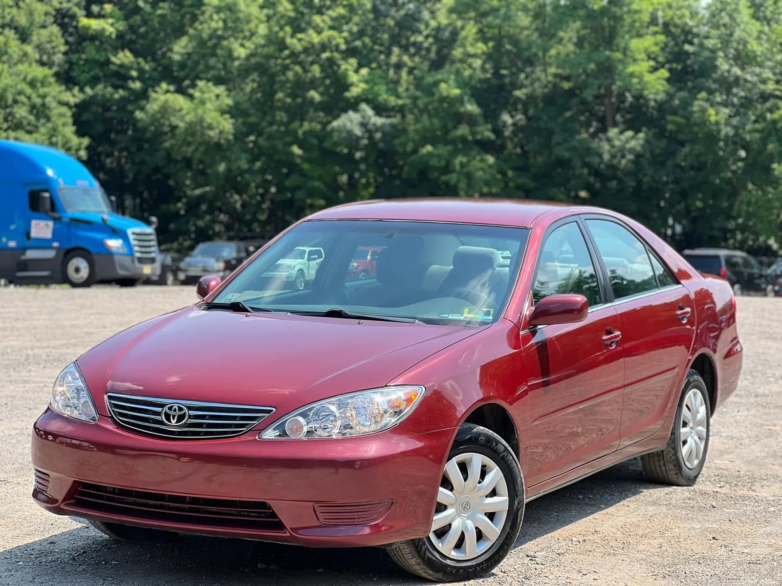 Used 2006 Toyota Camry LE FWD image 2