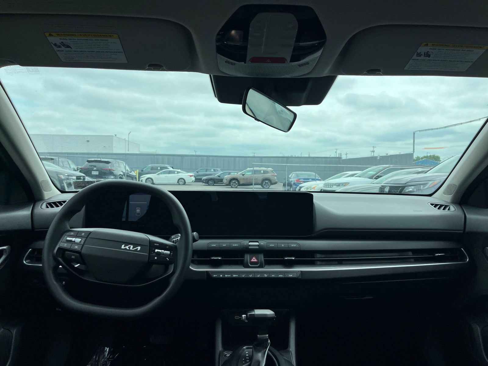 Used 2025 Kia K4 FWD image 32