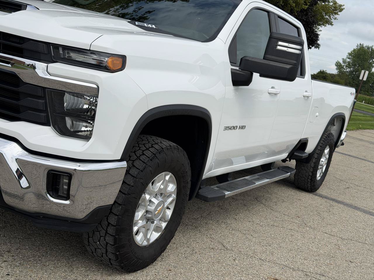 Used 2024 Chevrolet Silverado 3500 LT w/ Convenience Package AWD/4WD image 11