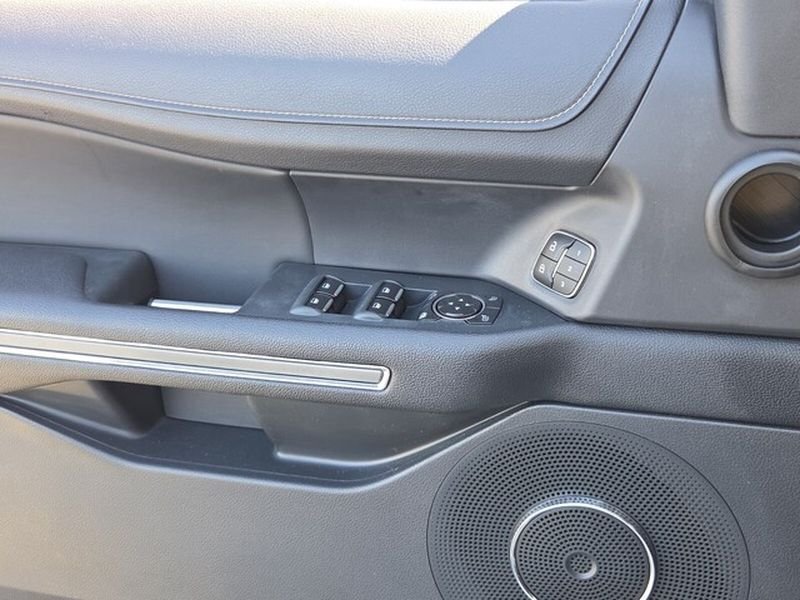 Used 2022 Ford Expedition XLT RWD image 29