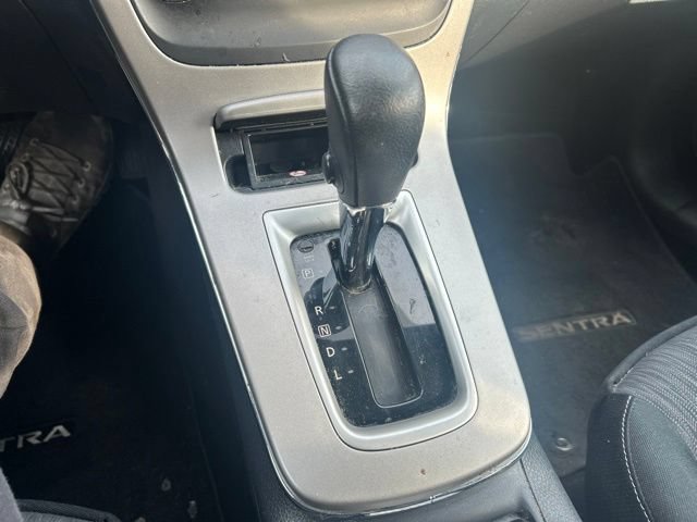 Used 2015 Nissan Sentra SV FWD image 37