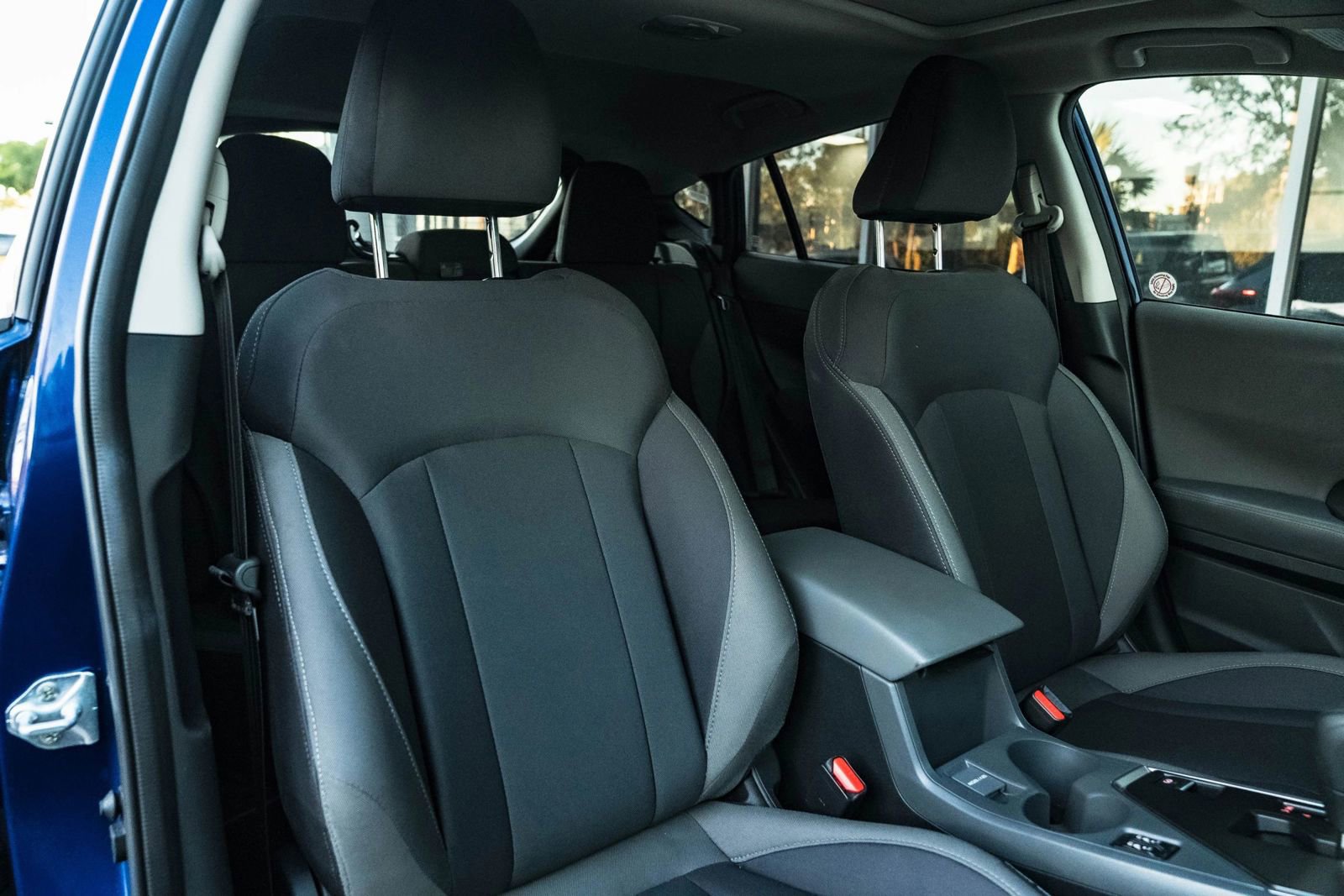 Used 2025 Subaru Crosstrek 2.0i Premium image 33