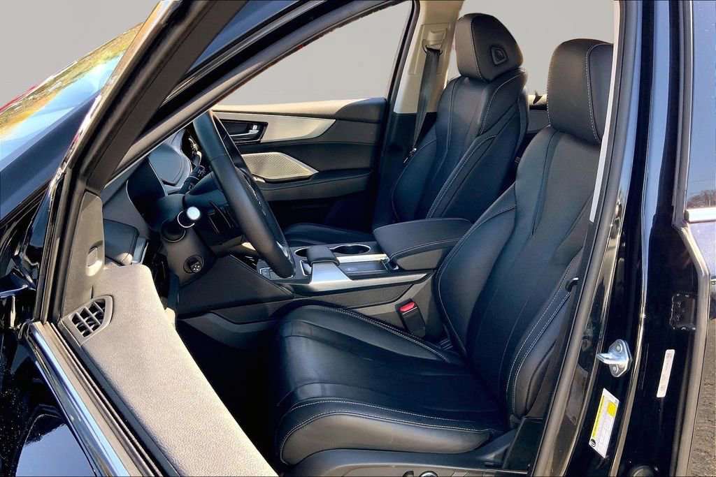 Used 2023 Acura MDX Technology image 15