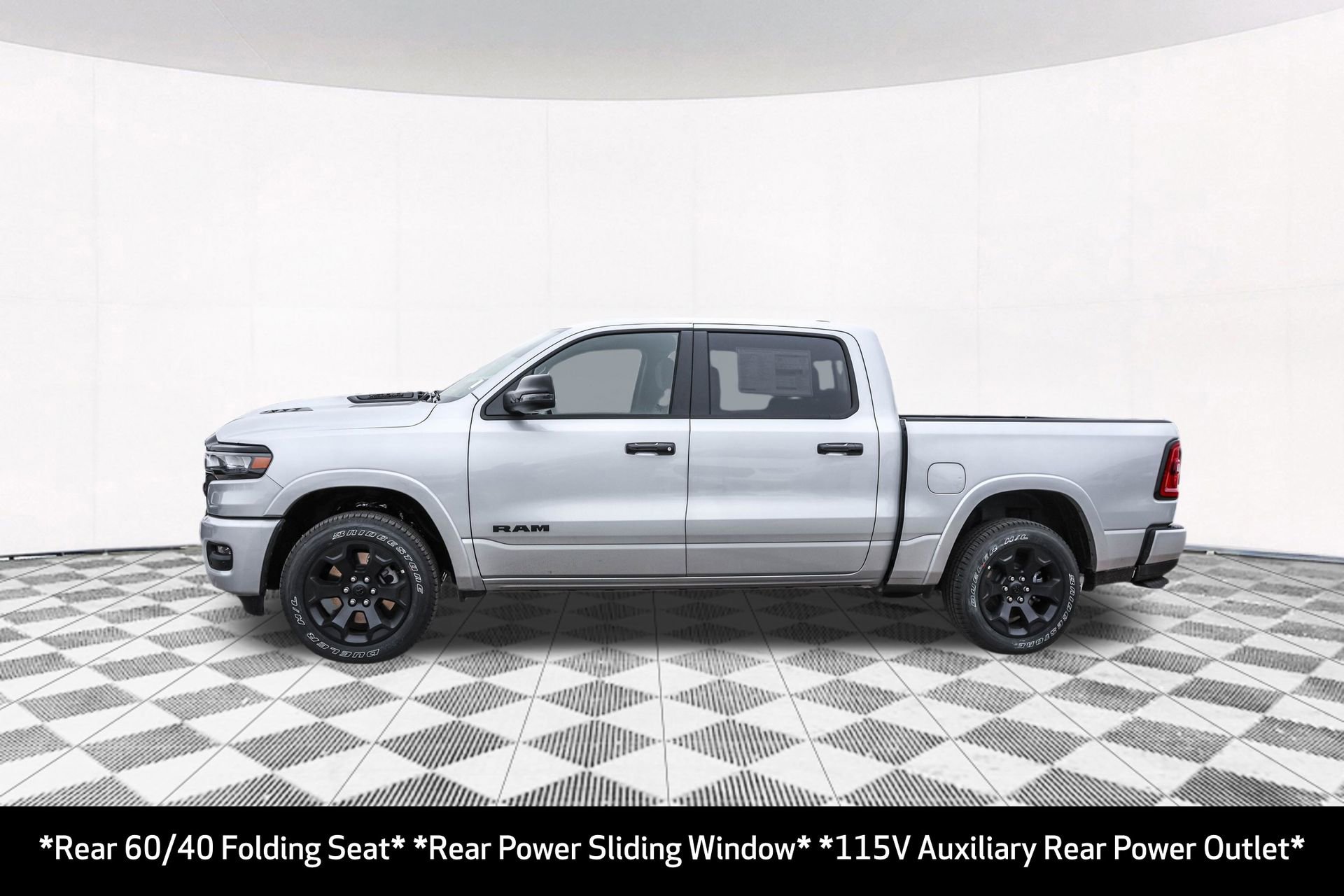 New 2026 RAM 1500 4x4 Crew Cab image 9