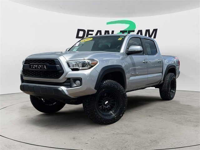 Used 2017 Toyota Tacoma TRD Off-Road w/ Tow Package (A/T) image 4