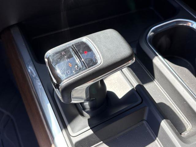 Used 2023 Chevrolet Silverado 1500 High Country w/ High Country Premium Package AWD/4WD image 28