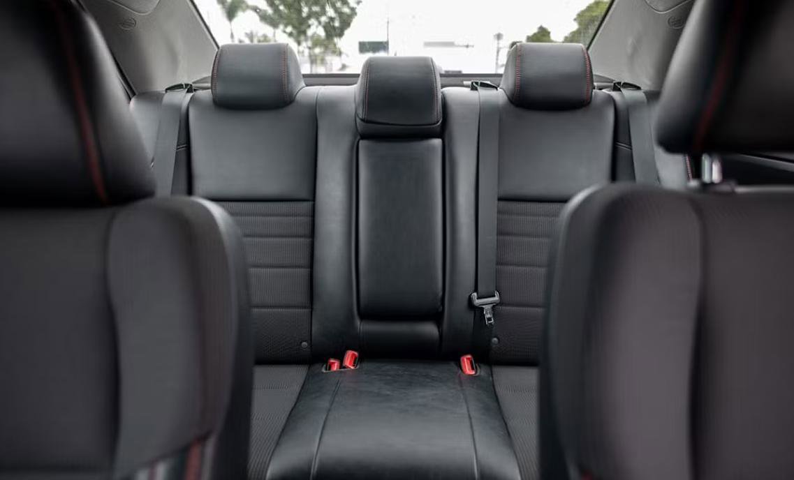 Used 2016 Toyota Camry SE image 16