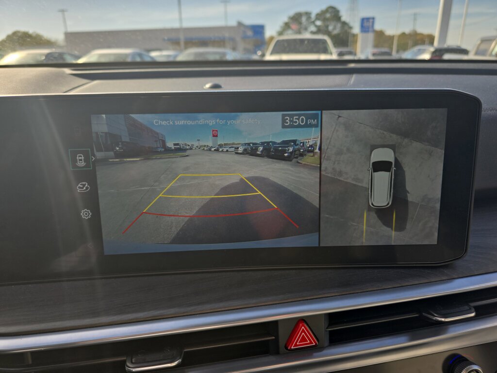 Used 2025 Kia Sorento SX image 11