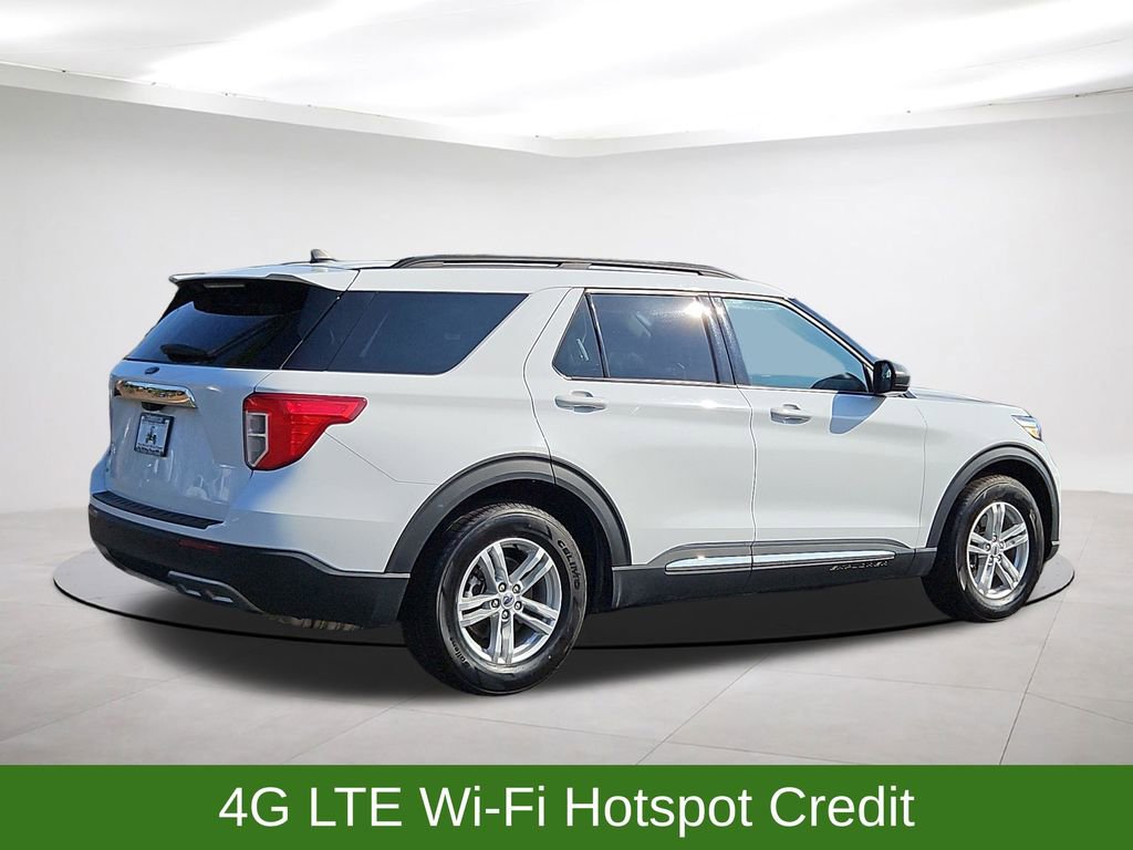 Used 2024 Ford Explorer XLT w/ Equipment Group 202A image 7