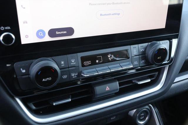 Certified 2025 Toyota Grand Highlander AWD image 19