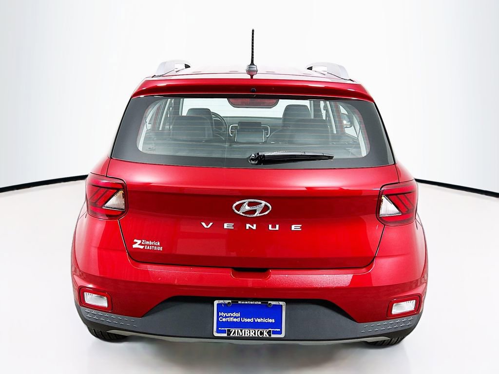 Certified 2023 Hyundai Venue Limited w/ Cargo Package FWD image 6