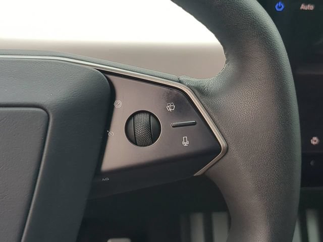Used 2024 Tesla Cybertruck AWD Crew Cab image 27
