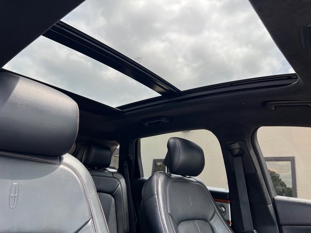 Used 2016 Lincoln MKX Black Label w/ Technology Package AWD/4WD image 11
