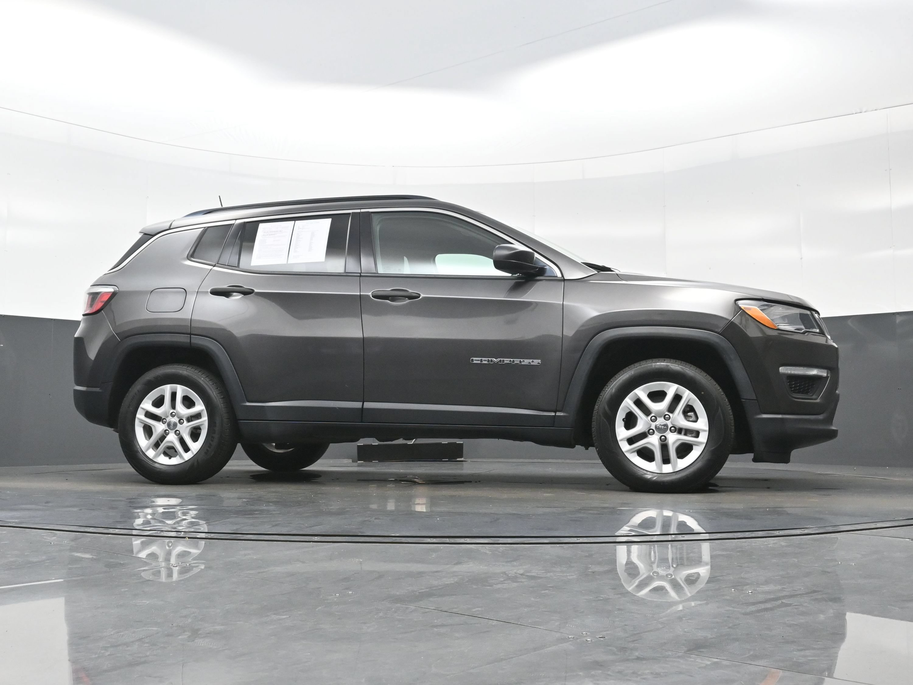 Used 2019 Jeep Compass Sport FWD image 29