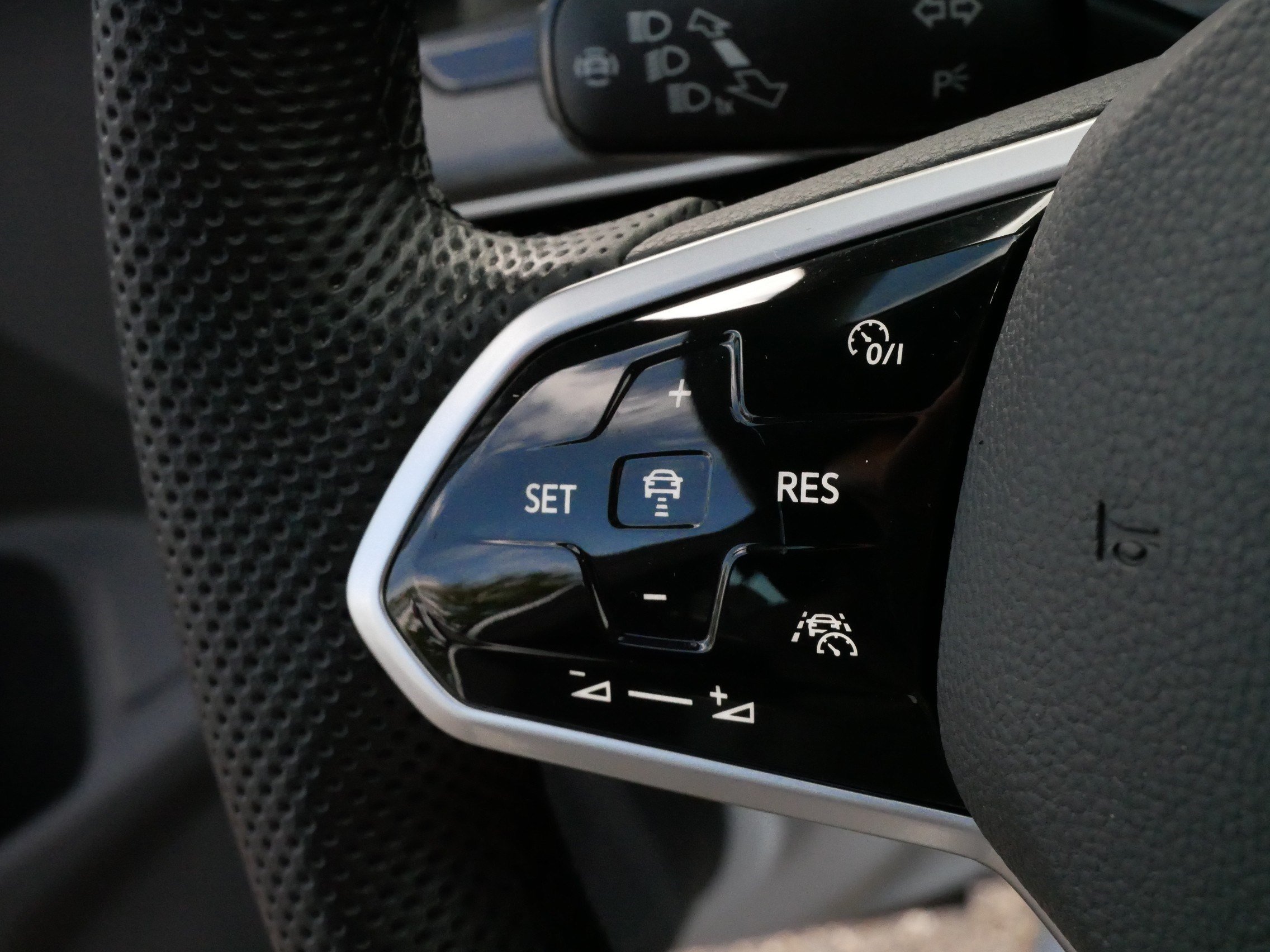 Used 2022 Volkswagen GTI S FWD image 26