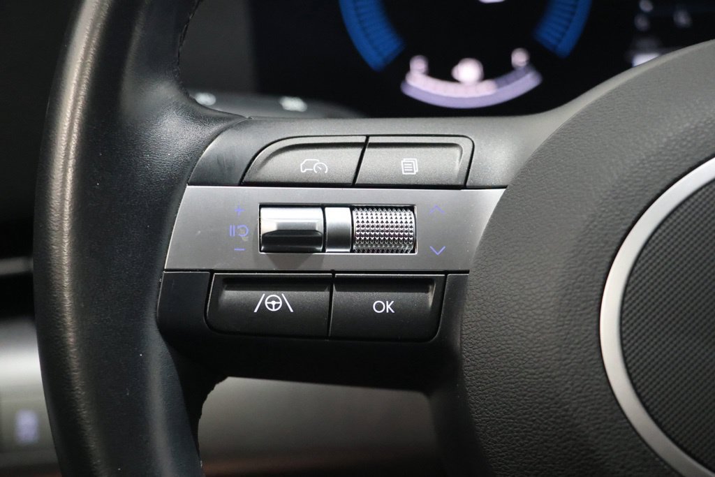 Used 2025 Hyundai Kona SEL FWD image 19
