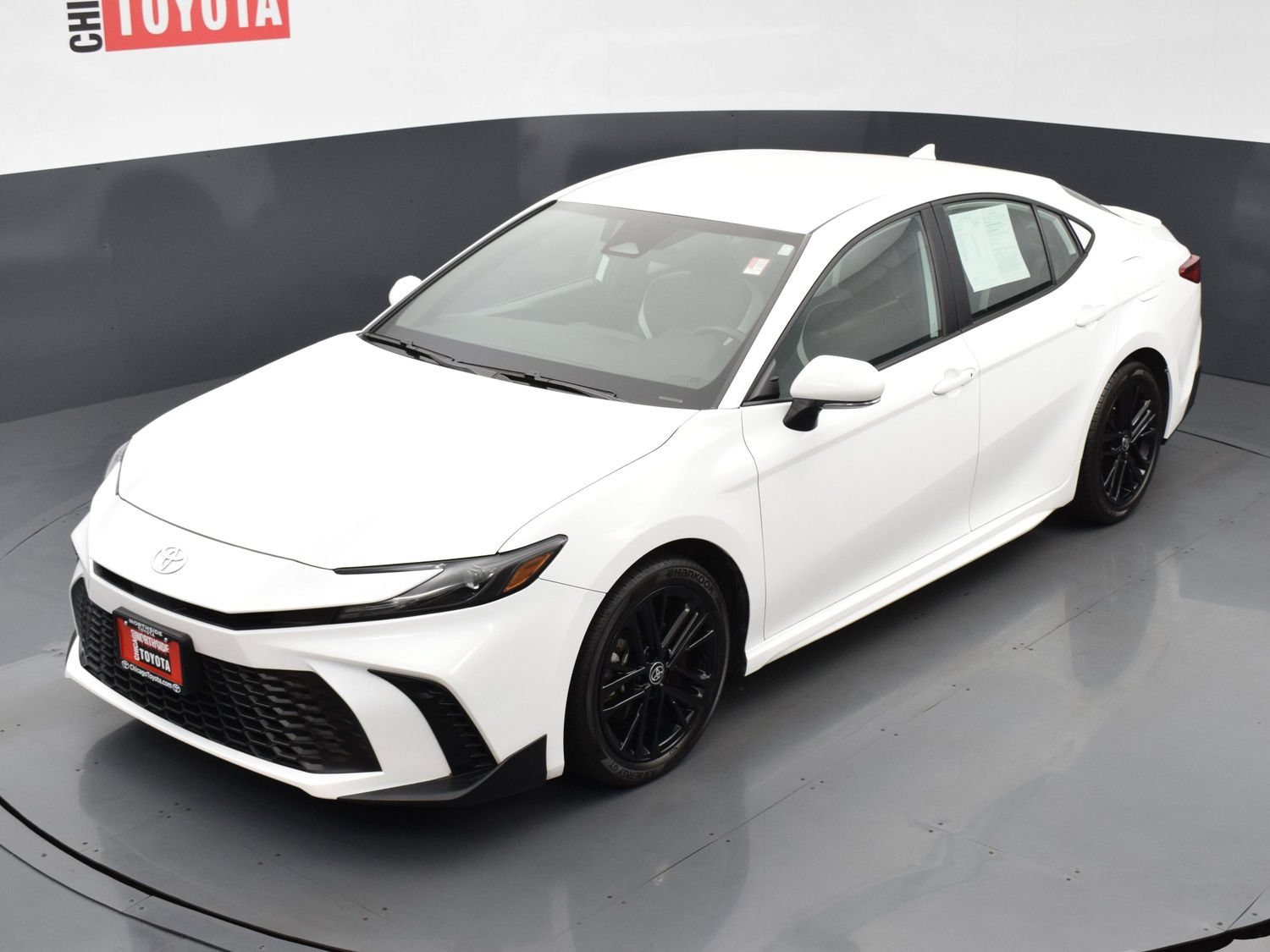 Used 2025 Toyota Camry SE FWD image 24