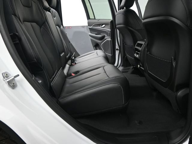 New 2025 Jeep Grand Cherokee Limited w/ Luxury Tech Group II image 15