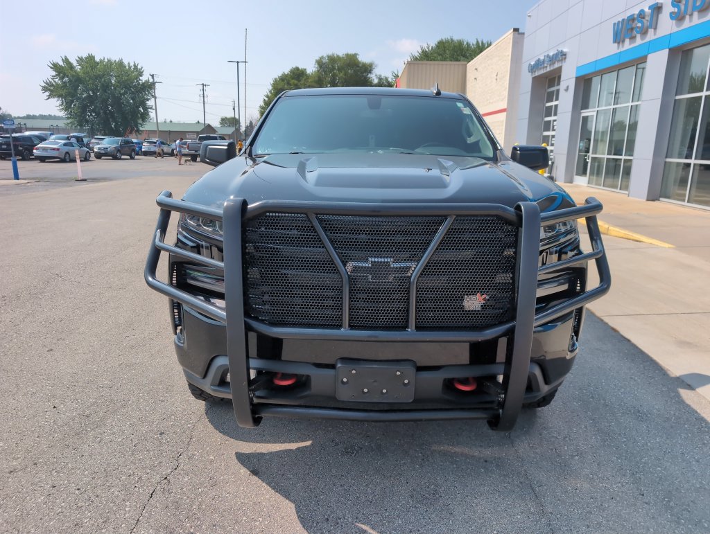 Used 2019 Chevrolet Silverado 1500 LT Trail Boss AWD/4WD image 3