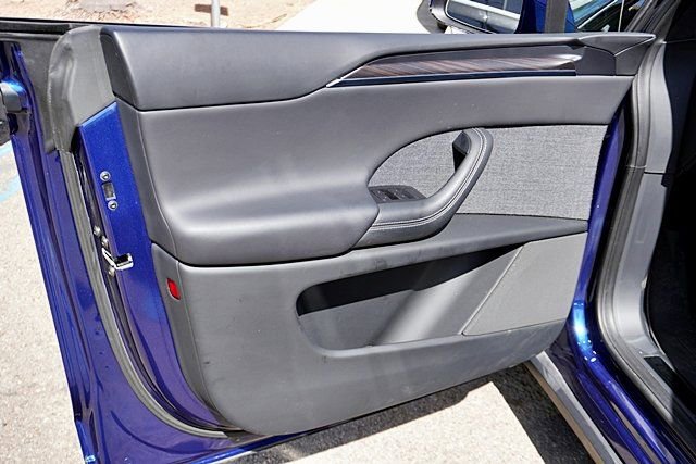 Used 2023 Tesla Model X AWD/4WD image 24