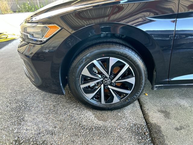 Used 2024 Volkswagen Jetta S FWD image 29