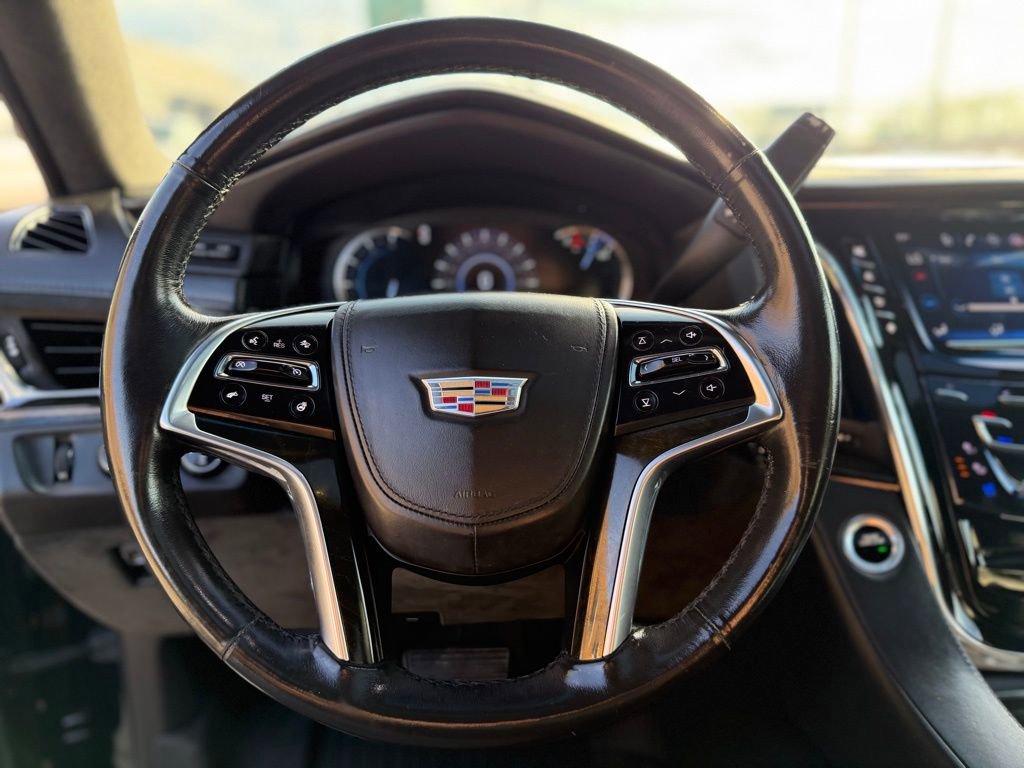 Used 2016 Cadillac Escalade ESV Platinum image 31
