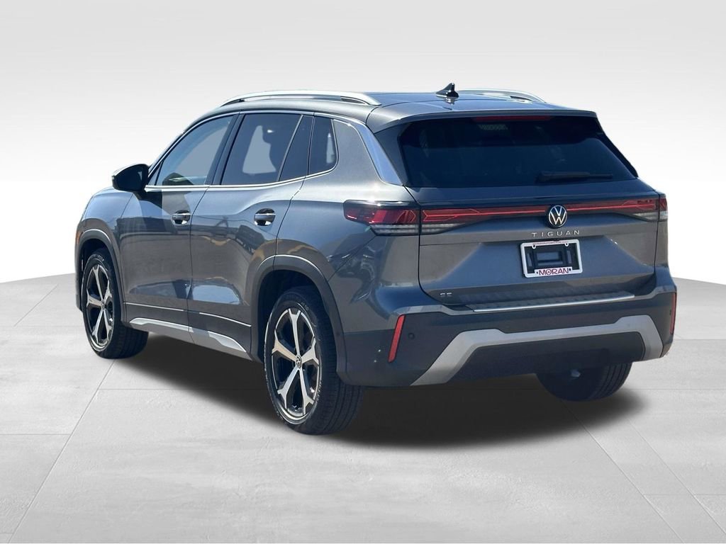New 2025 Volkswagen Tiguan SE image 3