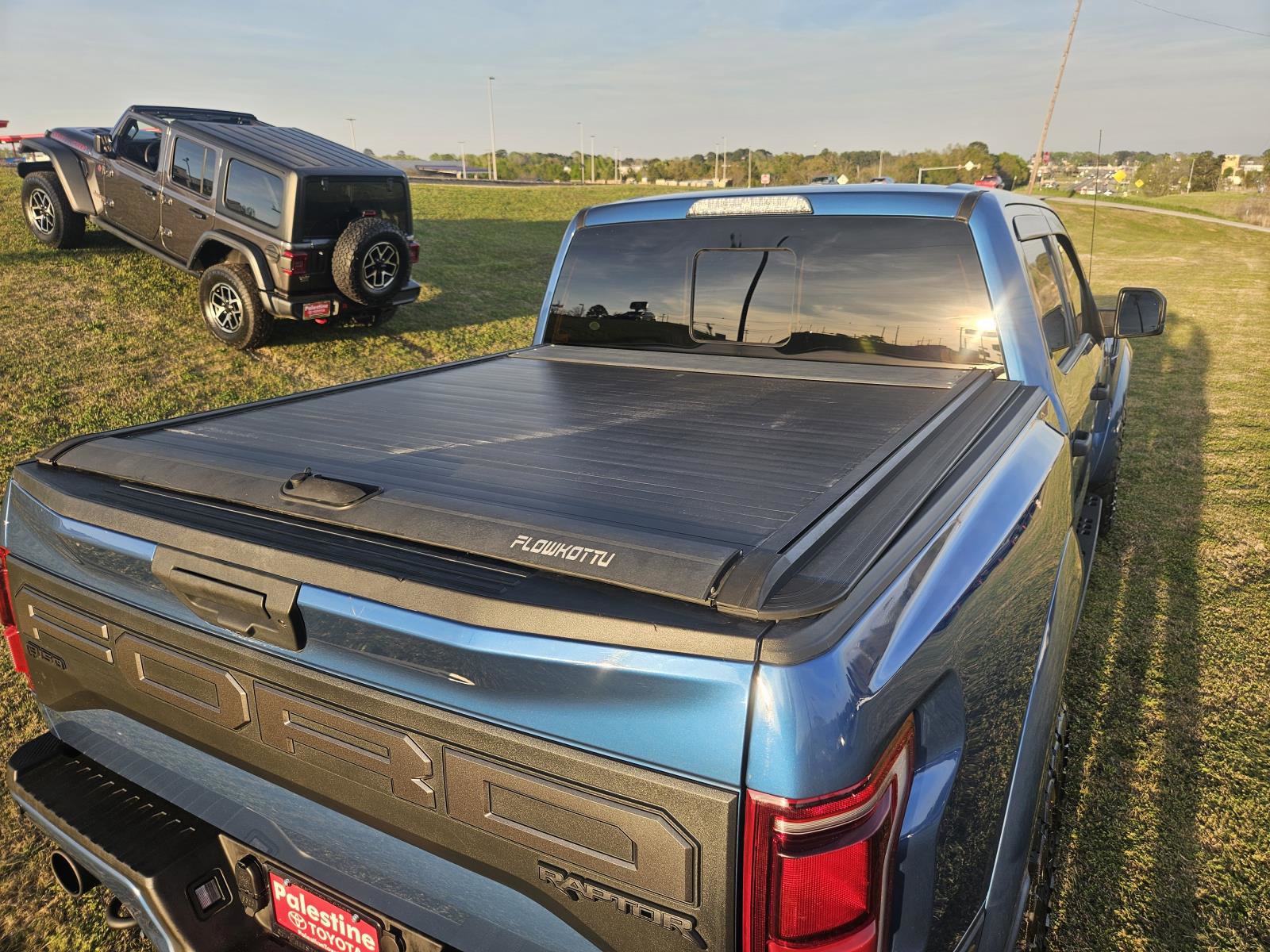 Used 2020 Ford F150 Raptor w/ Equipment Group 801A Mid image 7