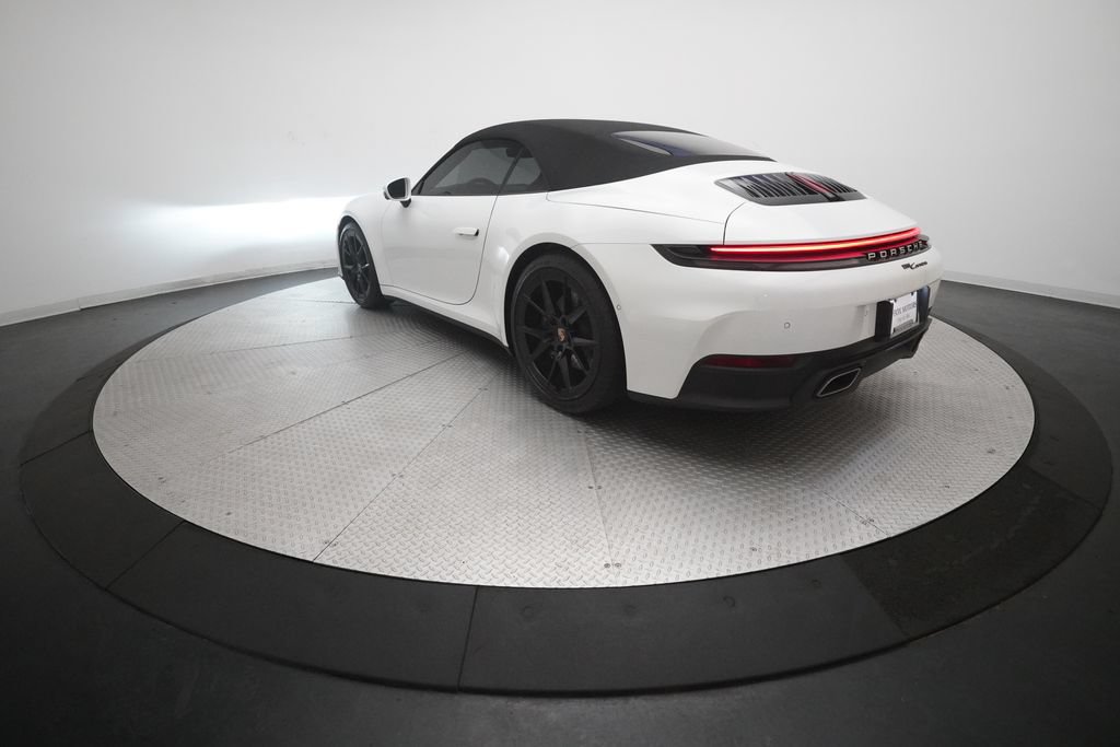 Certified 2025 Porsche 911 Carrera RWD image 32