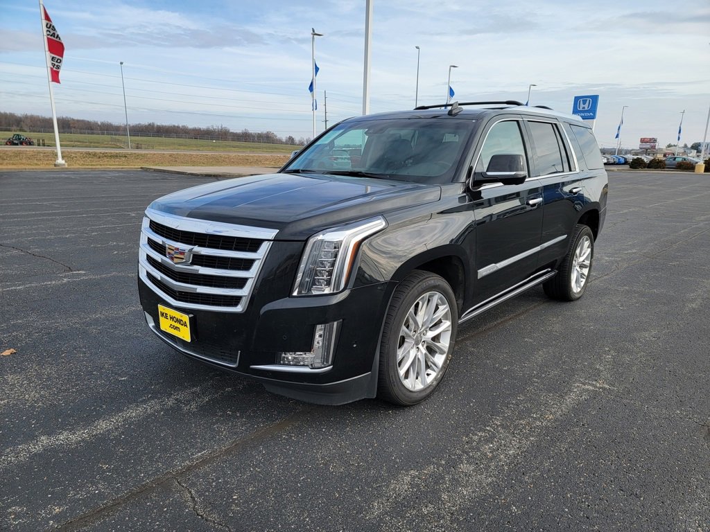 Used 2017 Cadillac Escalade Premium Luxury image 8