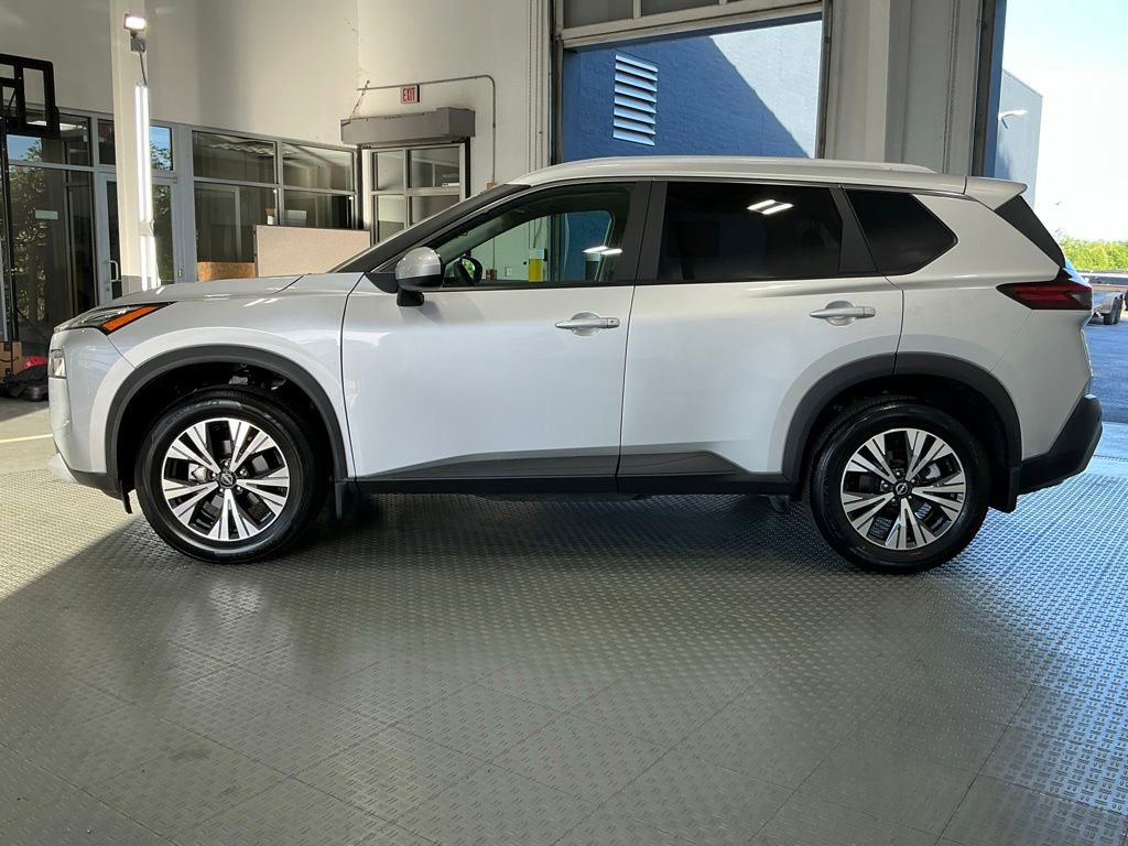 Used 2023 Nissan Rogue SV w/ SV Premium B Package FWD image 22