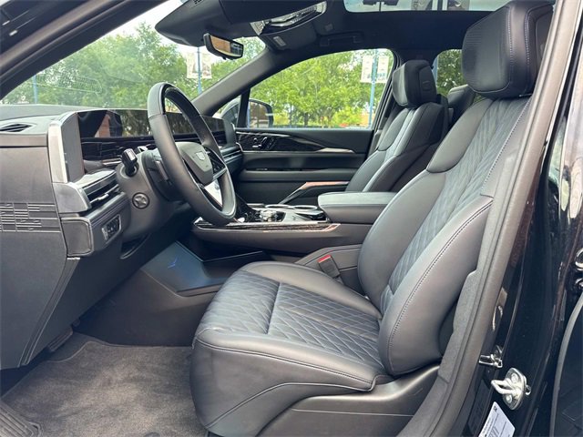 New 2025 Cadillac Escalade IQ Luxury 1 w/ Smart Trailering package image 19