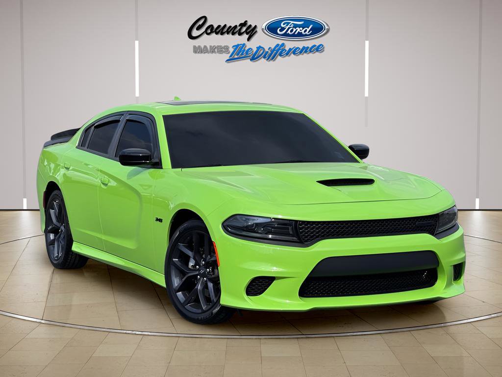 Used 2023 Dodge Charger R/T w/ Blacktop Package image 1