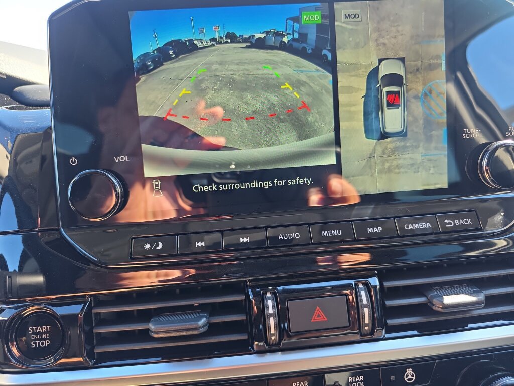 New 2025 Nissan Pathfinder Platinum image 17