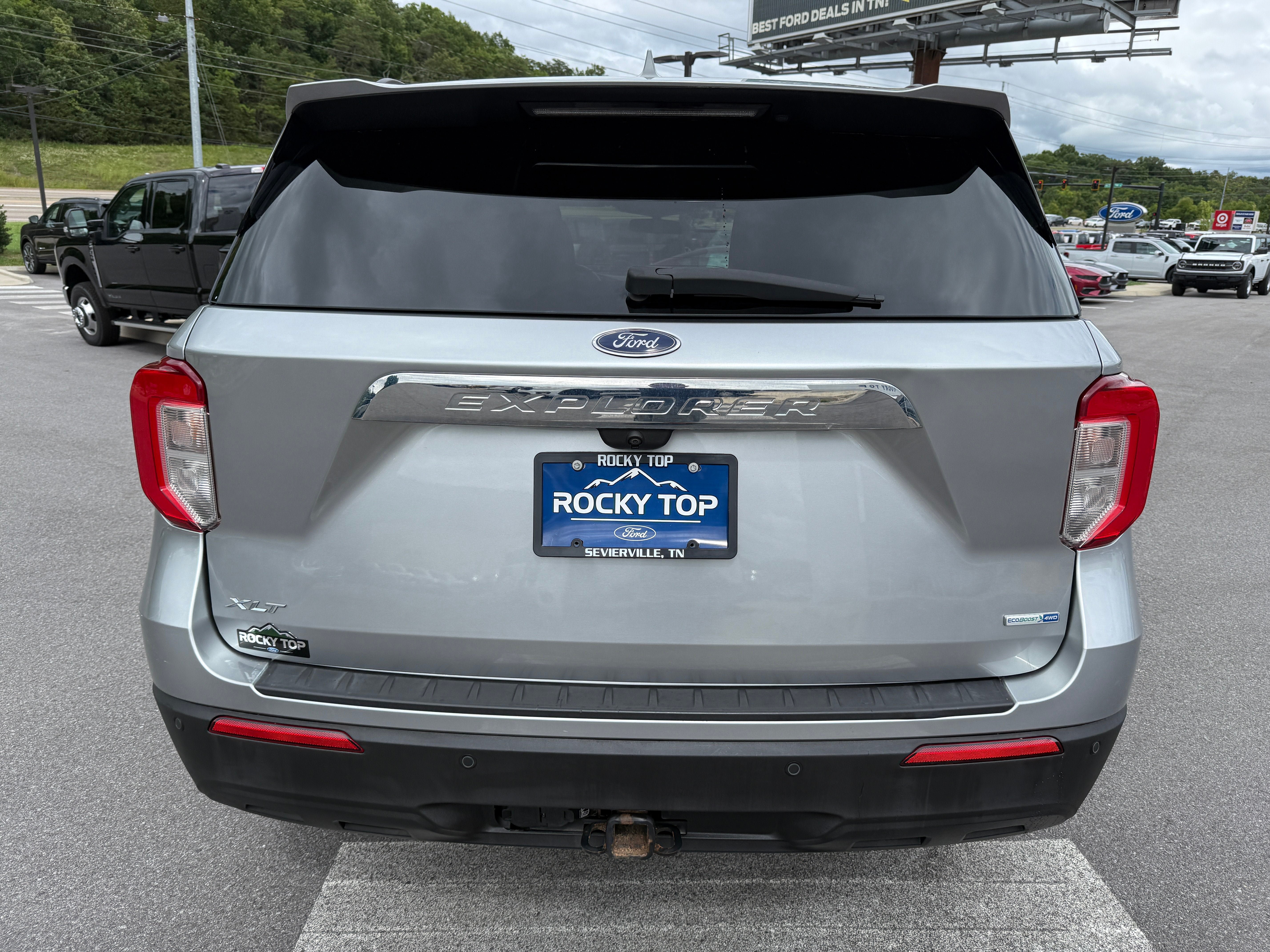 Used 2020 Ford Explorer XLT w/ Class III Trailer Tow Package AWD/4WD image 6