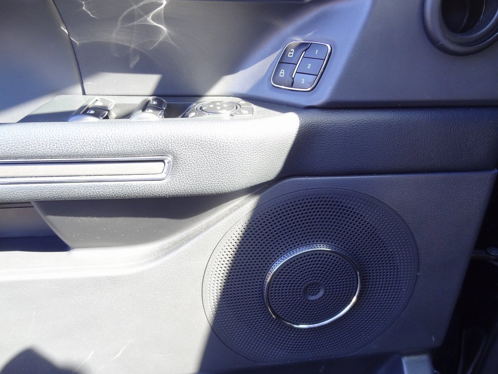 Certified 2024 Ford Expedition XLT image 8