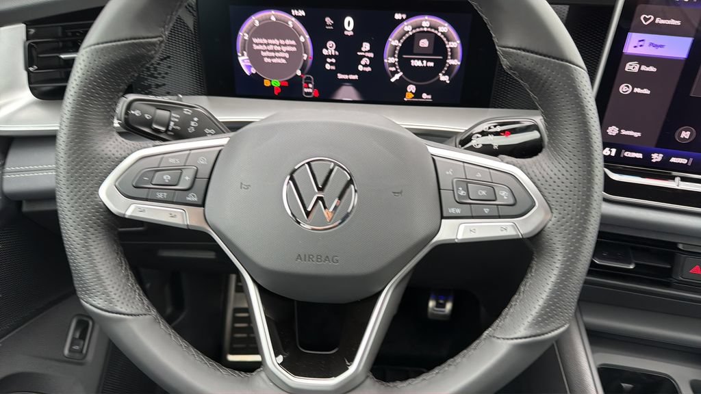 New 2026 Volkswagen Tiguan SE R-Line FWD image 10