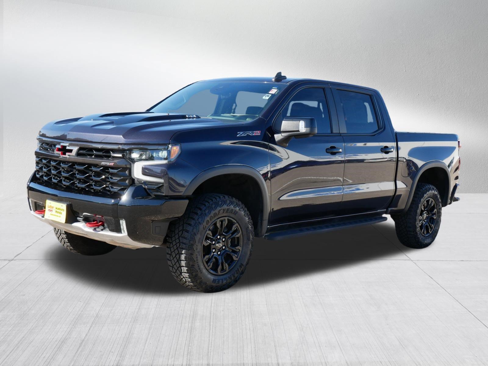 Used 2022 Chevrolet Silverado 1500 ZR2 w/ Technology Package AWD/4WD image 3