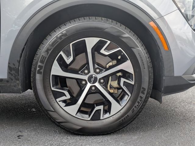 Used 2023 Kia Sportage EX image 11