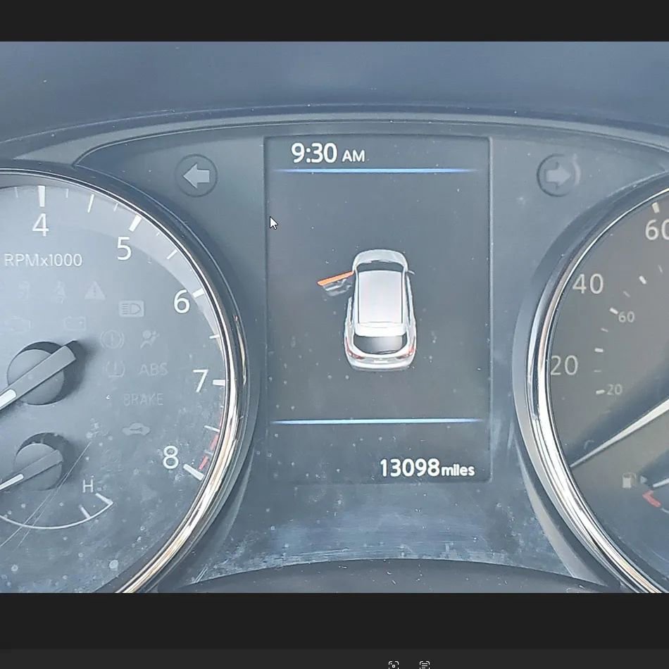 Used 2019 Nissan Rogue Sport SL w/ Premium Package image 12