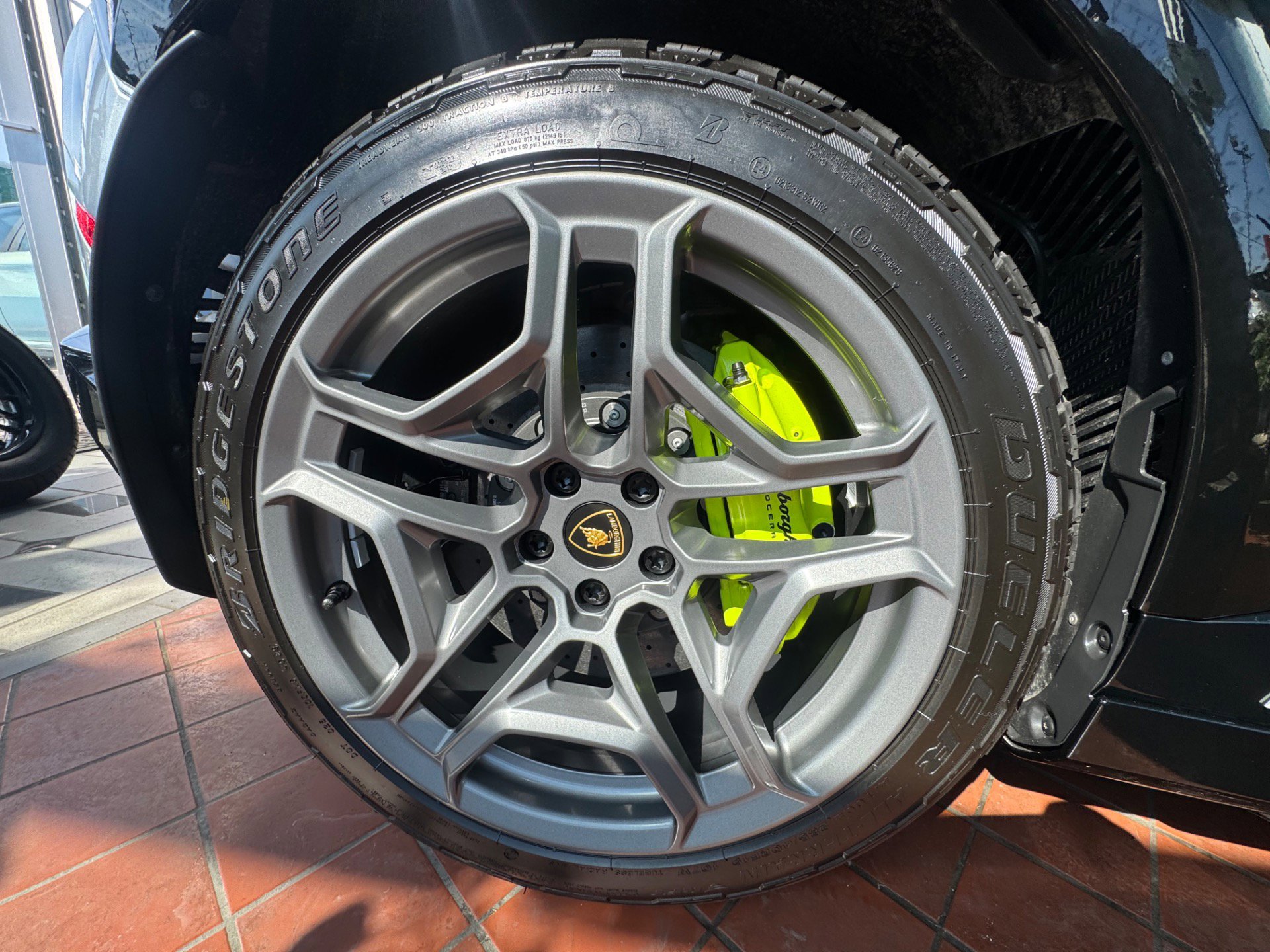 Used 2024 Lamborghini Huracan Sterrato image 24