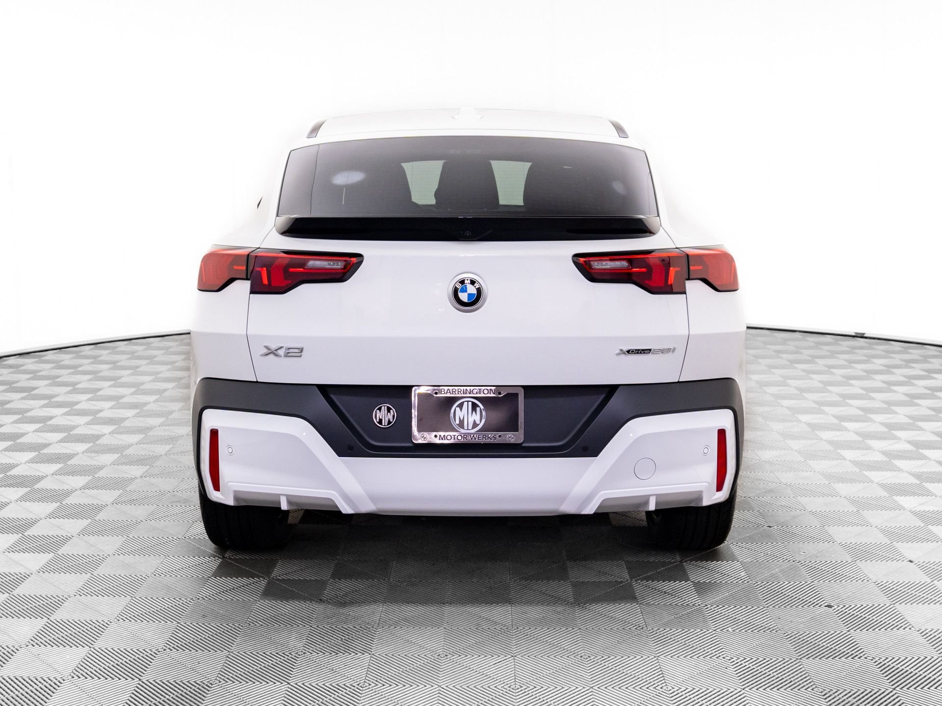 New 2026 BMW X2 xDrive28i w/ Technology Package AWD/4WD image 5