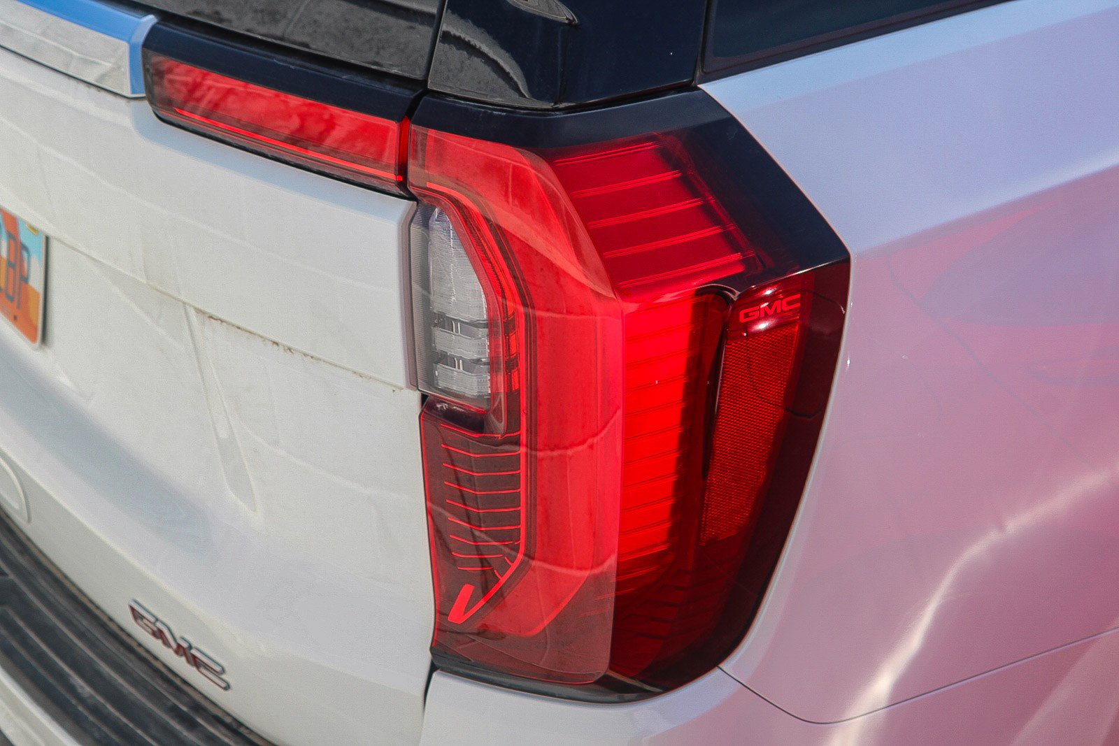 Used 2025 GMC Yukon XL Denali image 15