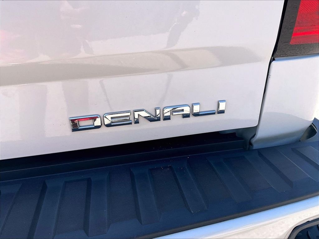 Used 2015 GMC Sierra 1500 Denali w/ Driver Alert Package AWD/4WD image 27