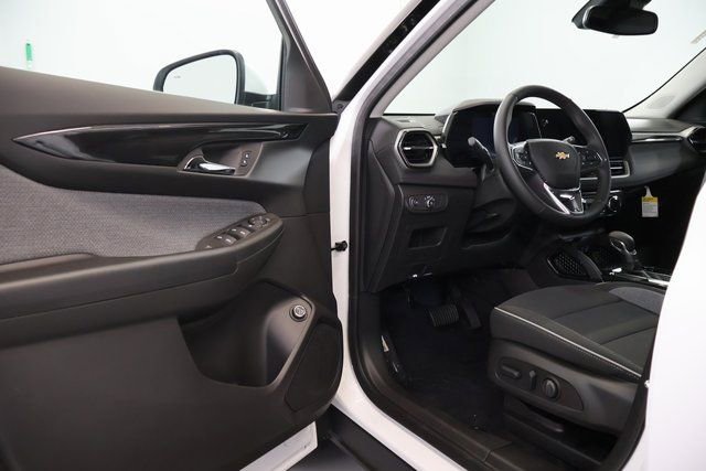 New 2026 Chevrolet TrailBlazer LT w/ Convenience Package image 8