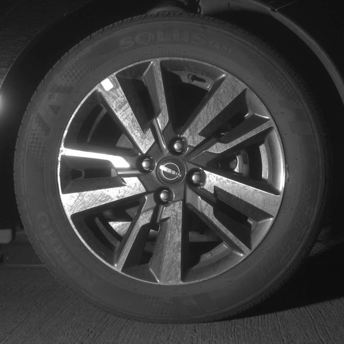 Used 2025 Nissan Versa SV image 13