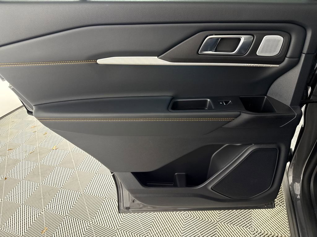 Used 2026 Ford Explorer Tremor w/ Tremor Ultimate Package AWD/4WD image 12