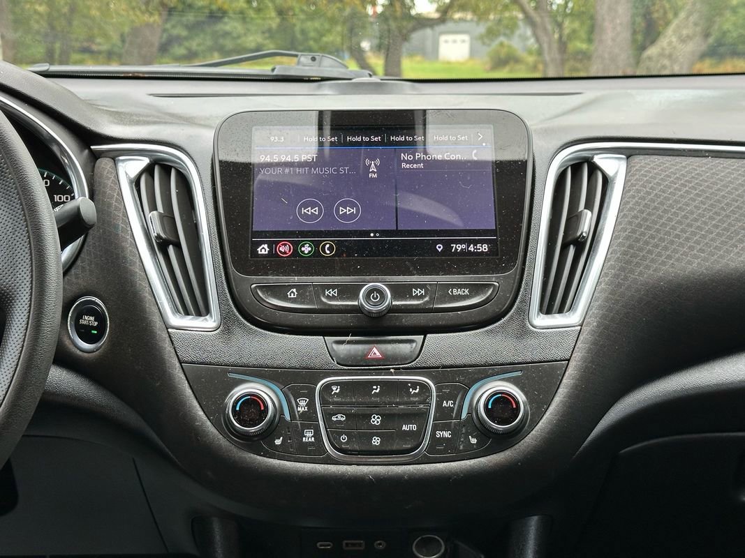 Used 2019 Chevrolet Malibu LT image 16